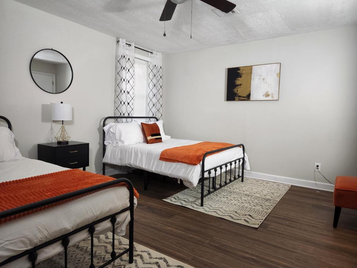 Spacious Centrally Located 3 Bed 2 Bath - Sleeps 8 Montgomery Exterior photo
